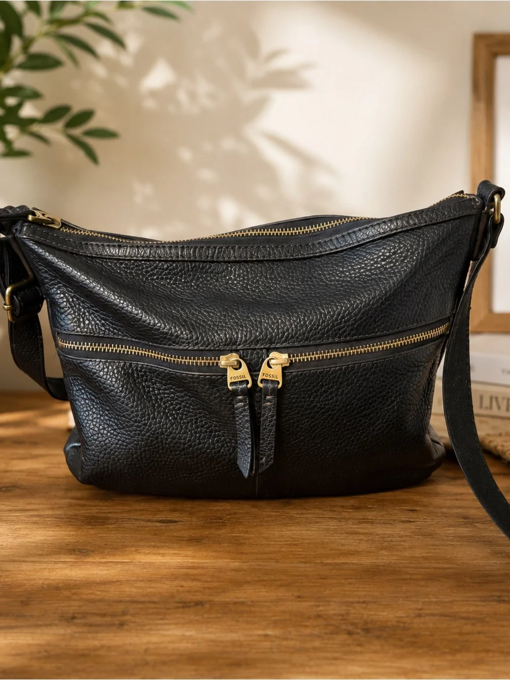 Black Fossil Pebbled Leather Crossbody Bag Gold Zip Multi Pocket